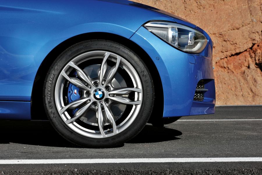  BMW M135i 3-Door 2012 года  (фото 137 из 183)